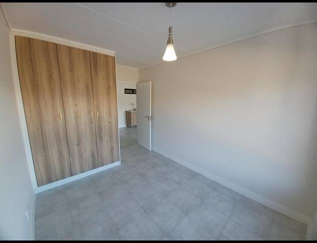 1 BEDROOM PROPERTY TO RENT IN GREENBAY ECO ESTATE